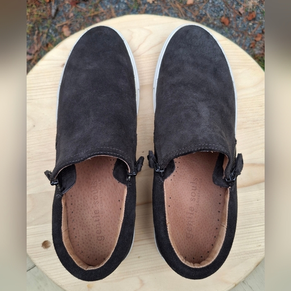 Gentle Souls Kenneth Cole Women's Grey Suede Lowe Double Zip Sneaker Size 10 - Picture 6 of 9